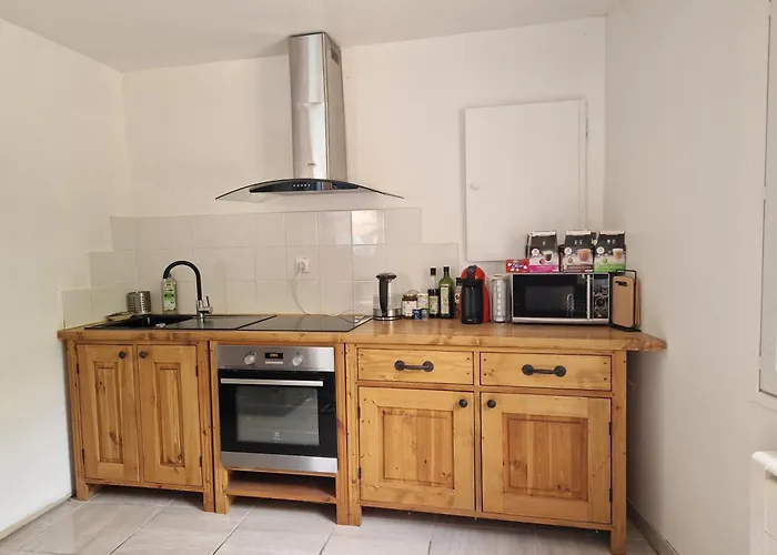 Duplex Avec Jardin Et Grande Terrasse 8-10 Personnes Campagnan